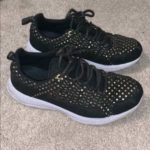 Black and Gold Supras